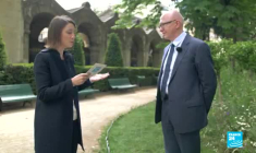 Noblesse : l'envers de l'étiquette