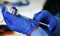 ASTRAZENECA: LES VENTES DU VACCIN ANTI-COVID-19 DÉPASSENT LES ATTENTES AU T1