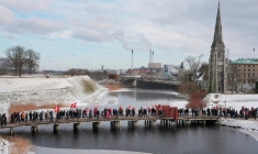 Au moins 10.000 personnes, selon la police, ont participé la 31 janvier 2026 à Copenhague à une marche silencieuse, à l'appel de l'Association danoise des anciens combattants, pour dénoncer les propos de Donald Trump relativisant l'engagement des alliés des Américains en Afghanistan ( Ritzau Scanpix / Emil Helms )