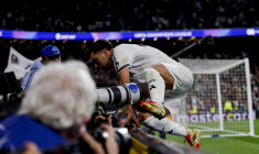 Brahim Díaz chambre gentiment Diego Simeone après son but