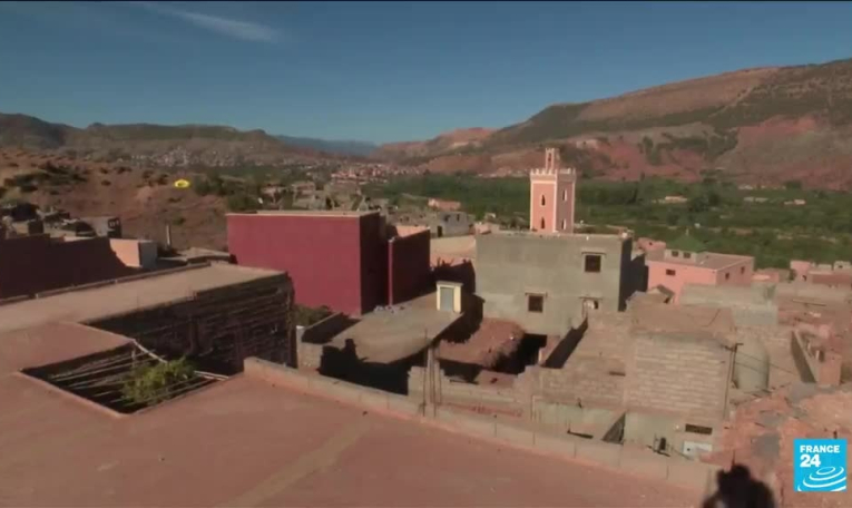 "En une minute, ma vie a basculé" : le désespoir des rescapés du séisme au Maroc