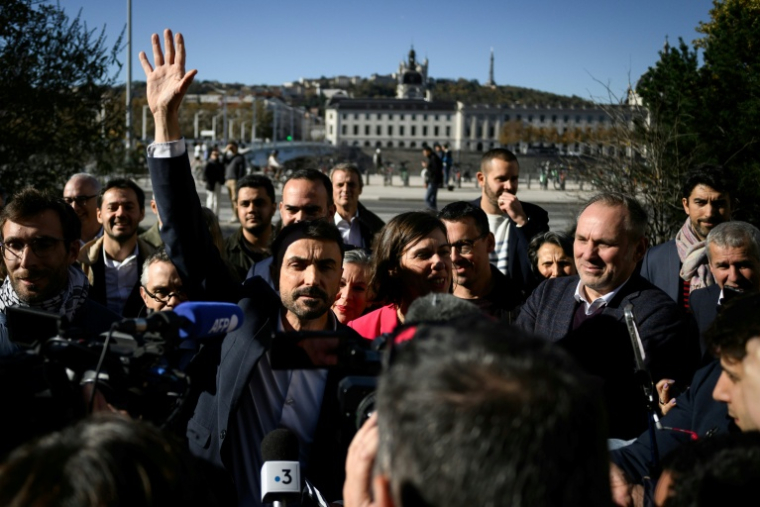 Le maire écologiste sortant Grégory Doucet lance sa campagne pour l'élection municipale à Lyon, le 4 novembre 2025 ( AFP / JEFF PACHOUD )