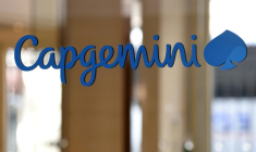 Après la révélation d'un contrat passé avec la police américaine de l'immigration (ICE), les appels à la responsabilité et à la transparence se multiplient à l'égard du groupe français d'informatique Capgemini, qui assure que ce contrat n'est pas "en cours d'exécution" ( AFP / ERIC PIERMONT )