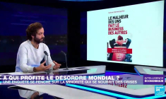 À qui profite le désordre mondial? Une enquête se penche sur la minorité qui se nourrit des crises