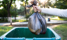 En limitant le poids de vos poubelles, vous pouvez économiser plusieurs centaines d’euros par an. ( crédit photo : Getty Images/iStockphoto )