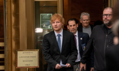 Le chanteur Ed Sheeran quitte le tribunal fédéral de New York