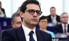 Stéphane Séjourné au Parlement européen à Strasbourg