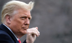 DONALD TRUMP MENACE DE NE PAS RATIFIER LE PLAN DE RELANCE ADOPTÉ PAR LE CONGRÈS