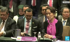 Birmanie : verdict reporté au 6 décembre pour Aung San Suu Kyi