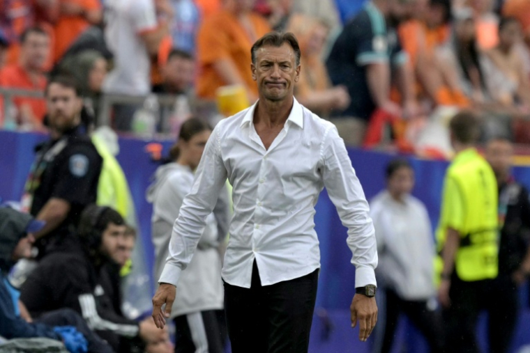 Le Français Hervé Renard lors de son passage éclair à la tête de la sélection tunisienne, pendant le Mondial, face aux Pays-Bas, le 25 juin 2026 à Kansas City ( AFP / Juan MABROMATA )