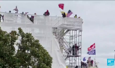 Assaut du Capitole : quatre militants d'extrême droite reconnus coupables de sédition