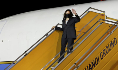 L'ARRIVÉE DE KAMALA HARRIS AU VIETNAM RETARDÉE PAR DES SOUPÇONS DE SYNDROME DE LA HAVANE