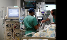 CORONAVIRUS: LE NOMBRE DE PATIENTS EN RÉANIMATION CONTINUE À BAISSER EN FRANCE