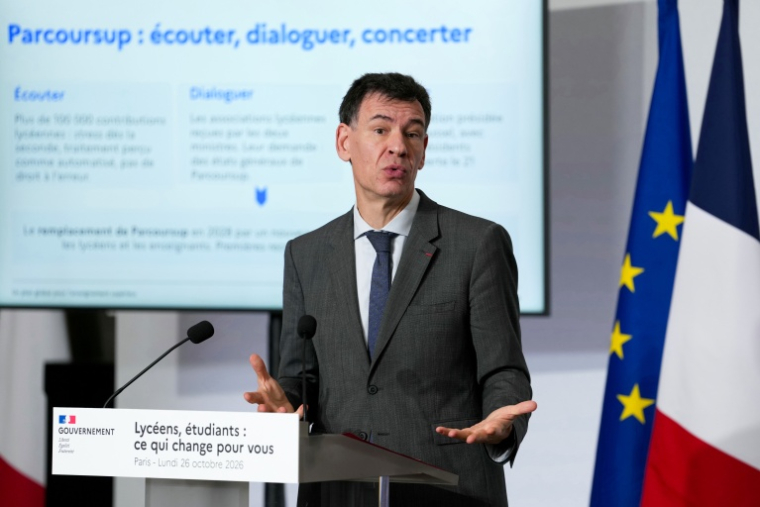 Le ministre de l'Enseignement supérieur Philippe Baptiste s'exprime lors d'une conférence de presse le 26 octobre 2026 à Paris ( AFP / Dimitar DILKOFF )