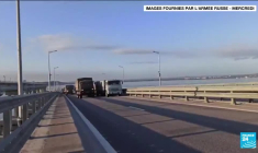 L'Ukraine célèbre une "Journée de l'unité", l'Otan ne voit pas de désescalade