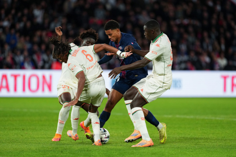 PSG-Nice : À bas les blocs !