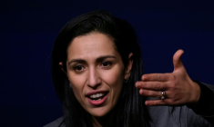 Sarah El Haïry lors d'une réunion de campagne de Foulques Chombart de Lauwe, candidat du parti de droite Les Républicains (LR) à la mairie de Nantes, le 14 janvier 2025 à Nantes ( AFP / Loic VENANCE )