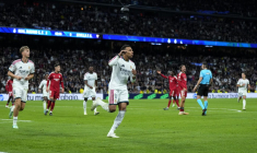 Avec un doublé de Mbappé, le Real Madrid ne fait qu'une bouchée de Séville