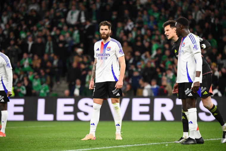 Saint-Étienne-Lyon : quenelles gratuites pour bien digérer la victoire dans le derby