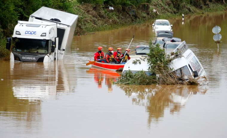 LE BILAN DES INONDATIONS EN EUROPE DÉPASSE 150 MORTS