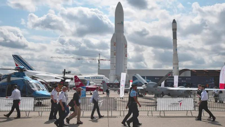 Le Bourget 2025 : vents porteurs pour l′aéronautique