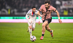 L’OL a déposé un recours contre le PSG à propos de Khvicha Kvaratskhelia