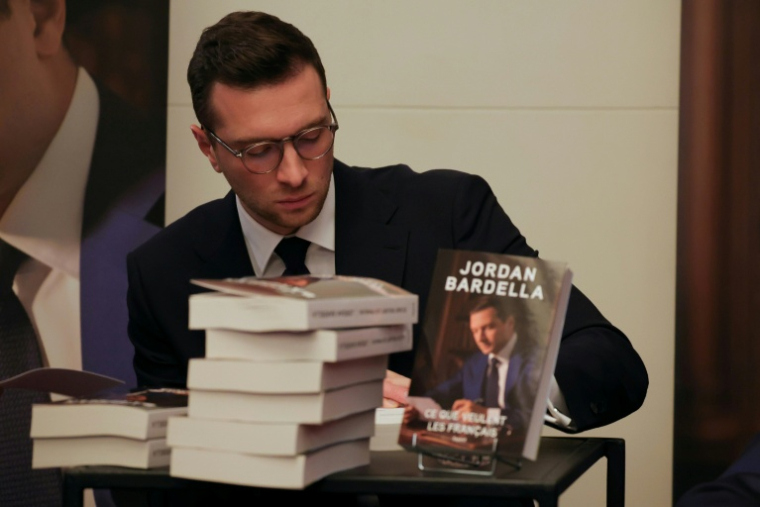 Le président du Rassemblement national  Jordan Bardella au théâtre Marigny à Paris le 28 octobre 2025 ( AFP / Thomas SAMSON )