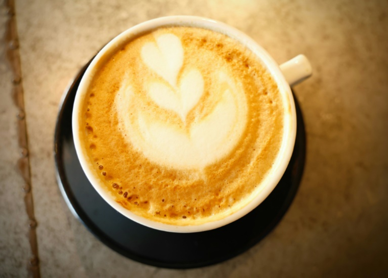 Les coffee shops fleurissent partout en France ( AFP / Kena Betancur )
