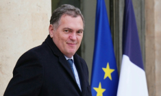 Le ministre des Transports Philippe Tabarot à Paris le 17 décembre 2025 ( AFP / Dimitar DILKOFF )