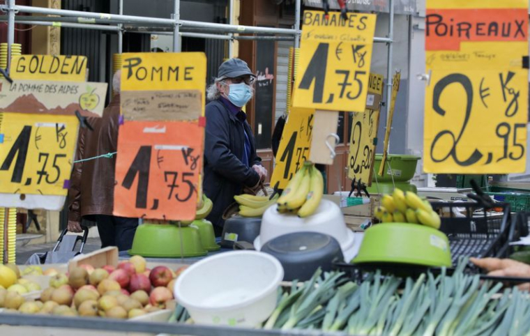LA GUERRE ET L'INFLATION AFFECTENT LE MORAL DES MÉNAGES FRANÇAIS ET ALLEMANDS