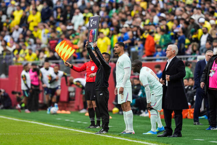 Pourquoi appelle-t-on les remplaçants des «coiffeurs » ?