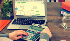 réduire ses impôts avec les FIP/FCPI reste possible jusqu'à la fin de l'année (Crédits:Pixabay FirmBee)