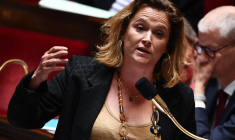 Olivia Grégoire, le 13 juin 2023, à l'Assemblée nationale ( AFP / CHRISTOPHE ARCHAMBAULT )
