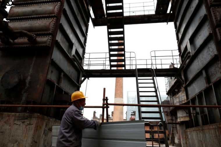 CHINE: ACCÉLÉRATION DE LA PRODUCTION INDUSTRIELLE ET DES VENTES AU DÉTAIL
