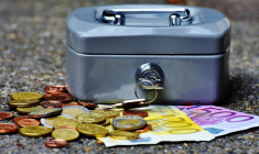 L’épargne de précaution est une somme mise de côté pour couvrir des dépenses immédiates et exceptionnelles, sans déséquilibrer ses finances. ( Alexas_Fotos / Pixabay)