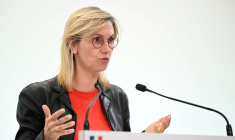 La ministre française de la Transition énergétique Agnès Pannier-Runacher participe à une conférence de presse sur la situation énergétique en France et en Europe, à Paris