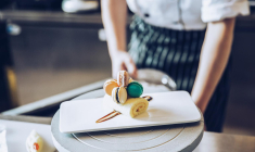 Découvrez le parcours de Christelle Brua, première cheffe pâtissière de l’Elysée crédit photo : Getty images