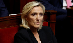 Marine Le Pen à l'Assemblée nationale à Paris