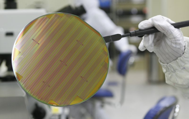 Une plaquette dans une usine de semi-conducteurs à Pyeongtaek, en Corée du Sud