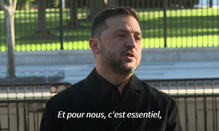 Zelensky se dit "réaliste" sur les chances d'obtenir des Tomahawk de Trump