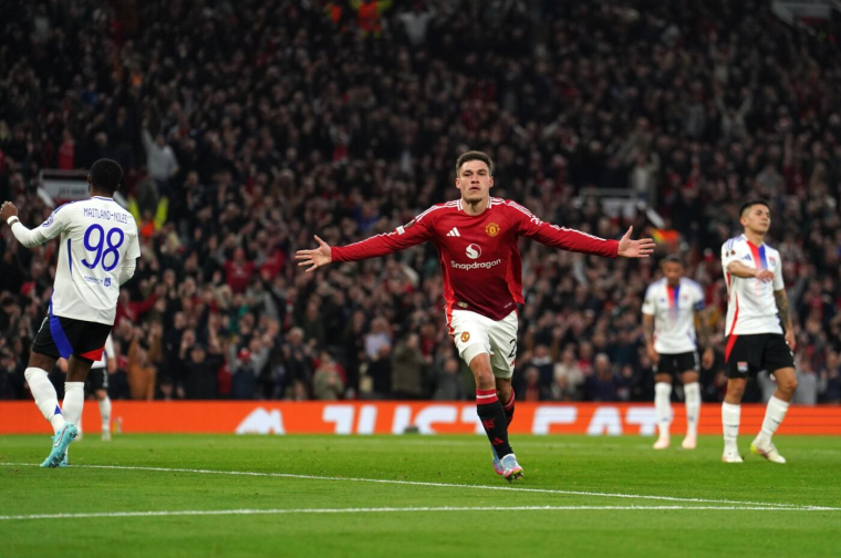 Les Lyonnais menés 2 à 0 à la pause par Manchester United