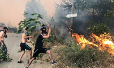EN ALGÉRIE, LE BILAN DES FEUX DE FORÊT S'ALOURDIT À 65 MORTS, RAPPORTE LA TELEVISION D'ÉTAT