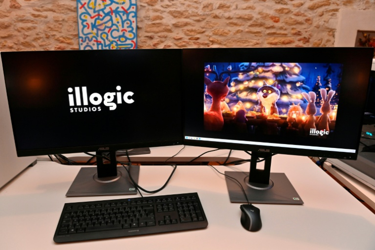 Dans le spot du studio d'animation français Illogic Studios, un loup se met à cuisiner des légumes pour se faire accepter des autres animaux de la forêt et partager un repas de fêtes.  Les écoutes de la chanson "Le mal-aimé" de Claude François, qui accompagne les aventures du loup, ont été multipliées par quatre depuis le lancement du spot publicitaire. ( AFP / Sylvain THOMAS )