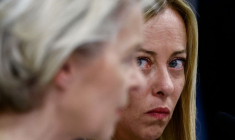 La présidente de la Commission européenne Ursula von der Leyen et la Première ministre italienne Giorgia Meloni à Lampedusa, en Italie