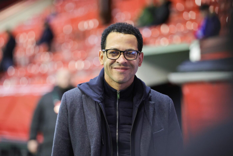 Chelsea officialise l'arrivée de Liam Rosenior avec un contrat très longue durée