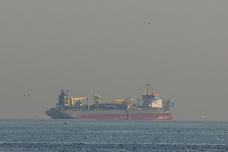 Un pétrolier au large de Dubai, le 1er mars 2026 ( AFP / Fadel SENNA )