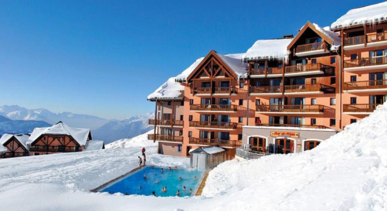 Le fils de Gérard Brémond, fondateur de Pierre et Vacances, sera nommé directeur général en septembre 2018. (© Pierre et Vacances)