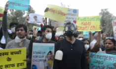 New Delhi: manifestation pour réclamer des mesures contre la pollution de l'air