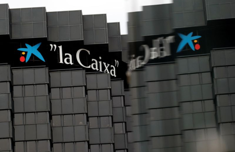 CAIXABANK: RÉSULTAT NET EN HAUSSE AU QUATRIÈME TRIMESTRE, GRÂCE À DES EXCEPTIONNELS, AMÉLIORATION SUR LES CRÉDITS