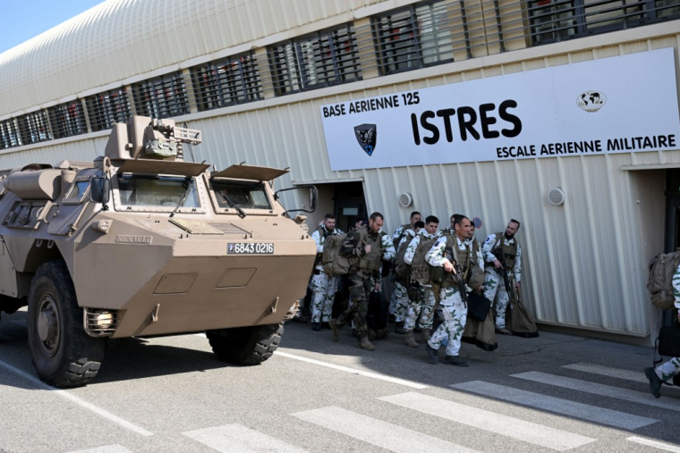 Des militaires français sur la base aérienne d'Istres. (illustration) ( AFP / NICOLAS TUCAT )